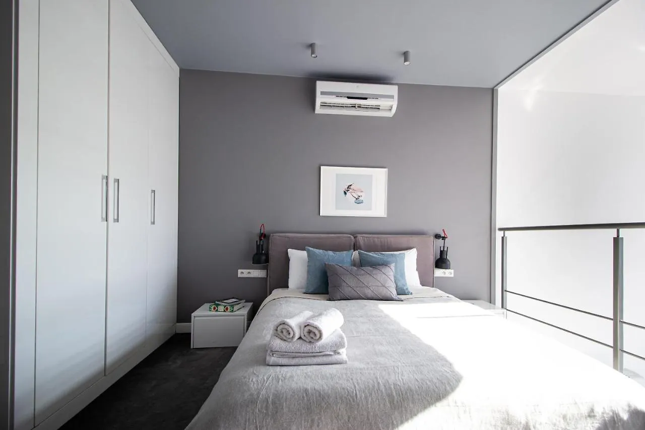 Qbik Loft Modern Apartment Warsaw