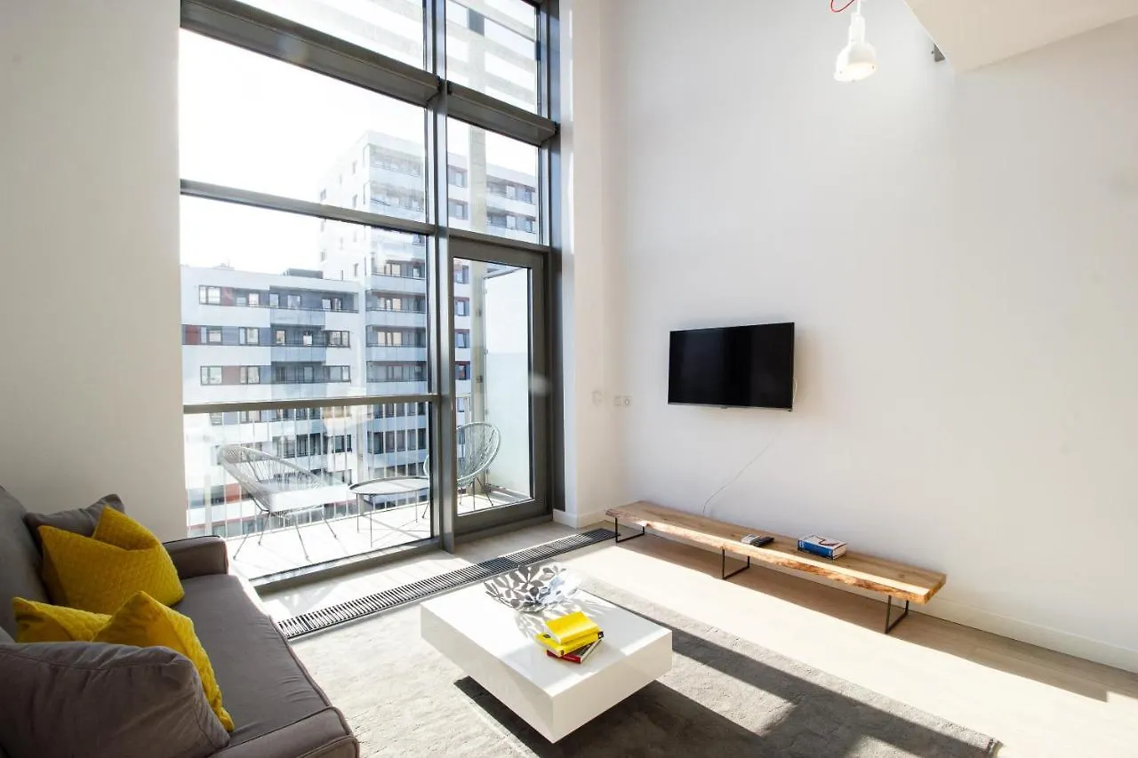 Qbik Loft Modern Apartment Warsaw